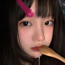 何秋月