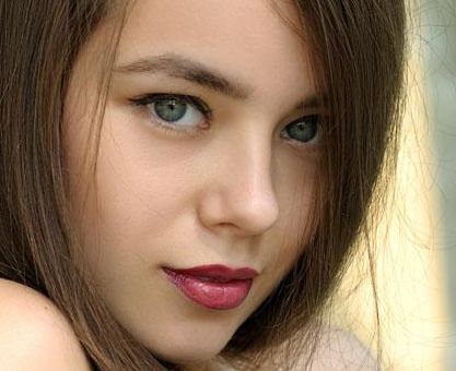 俄羅斯模特Valeria Lukyanova整容后的身材曝光，太驚艷了！
