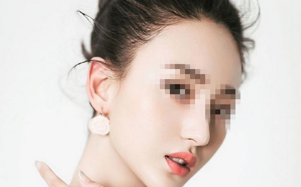 重慶整形醫(yī)院排行榜前三：發(fā)現(xiàn)這些領先者！