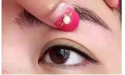 大慶哪家醫(yī)院眼部整形更受歡迎？TOP5醫(yī)療機(jī)構(gòu)傾情推薦，價(jià)格直擊！