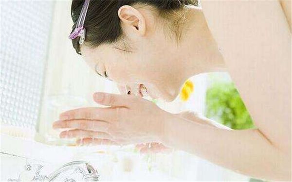 2023年深圳優(yōu)秀雙眼皮修復(fù)醫(yī)生盤點(diǎn)，5位眼部整形專家任您挑選