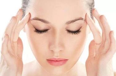 成都銅雀臺(tái)鼻整形醫(yī)生推薦：周柯、郭世偉、楊加富等技術(shù)精湛！