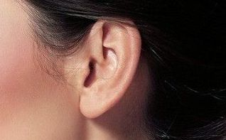 東莞玻尿酸豐唇功課：多家醫(yī)院比價(jià)，價(jià)格透明有保障