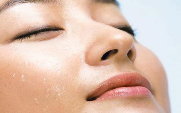 南通隆鼻四強(qiáng)整形醫(yī)院品牌實力簇?fù)?，種草推薦，口碑技術(shù)領(lǐng)航