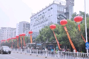 衡陽愛思特醫(yī)療美容醫(yī)院做開眼角對眼睛有害嗎？開眼角術(shù)前注意事項？