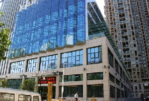 成都藝星整形醫(yī)院假體隆鼻有哪些后遺癥？術后如何護理？