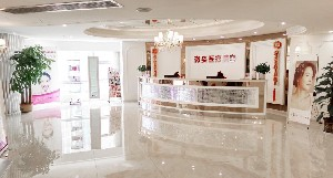 深圳薇姿整形假體隆鼻手術(shù)有何優(yōu)勢(shì)？有哪些風(fēng)險(xiǎn)？