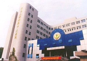 東南大學(xué)附屬重大醫(yī)院玻尿酸豐額頭有何優(yōu)勢(shì)？有哪些風(fēng)險(xiǎn)？